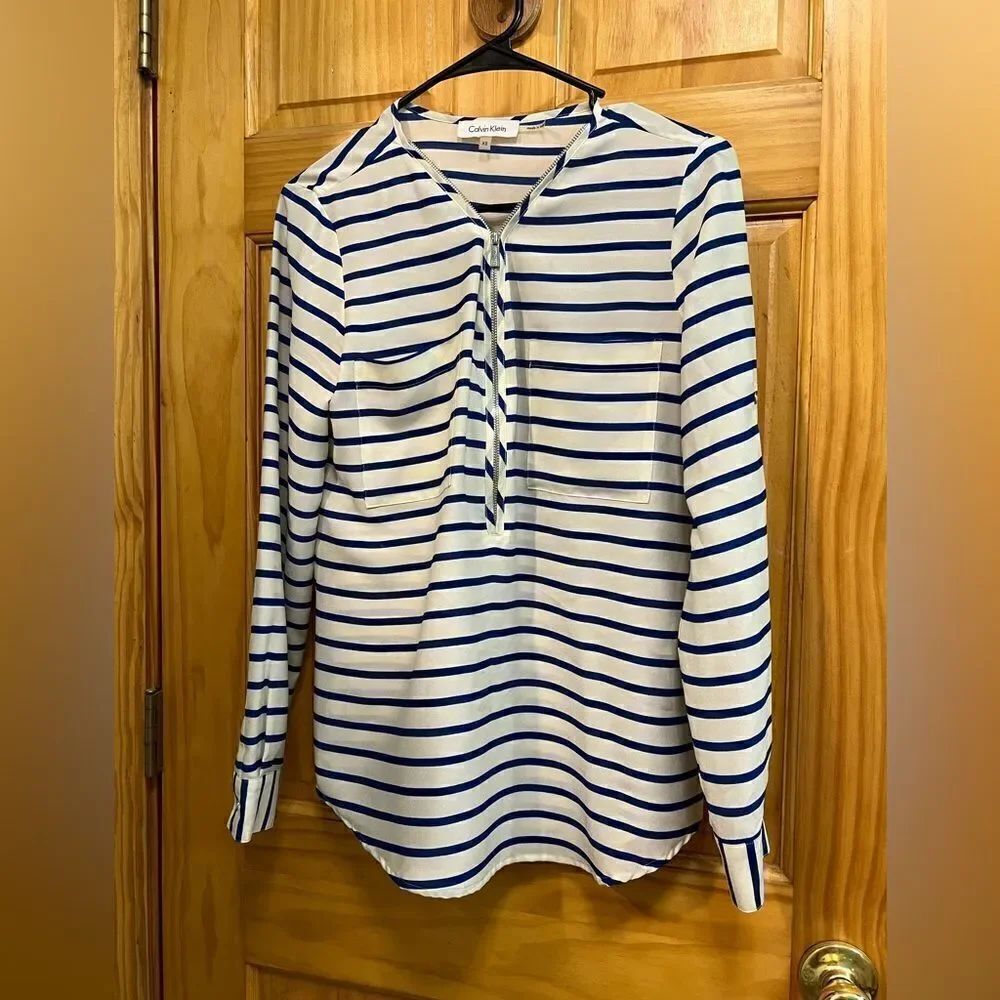 Calvin Klein size XS blue and white striped front zip blouse